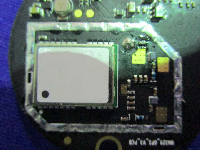 Shielded GPS/RF module with dense passive component arrangement.