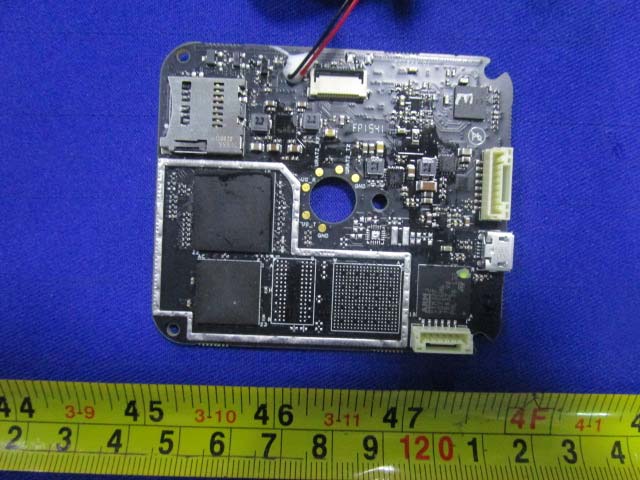 Main board with application processor, memory, and modular FPC connectors.