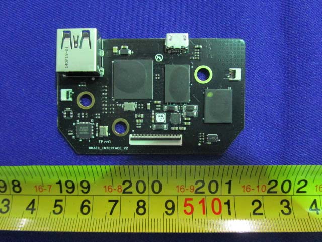 Interface board with USB ports and high-density FPC connector.