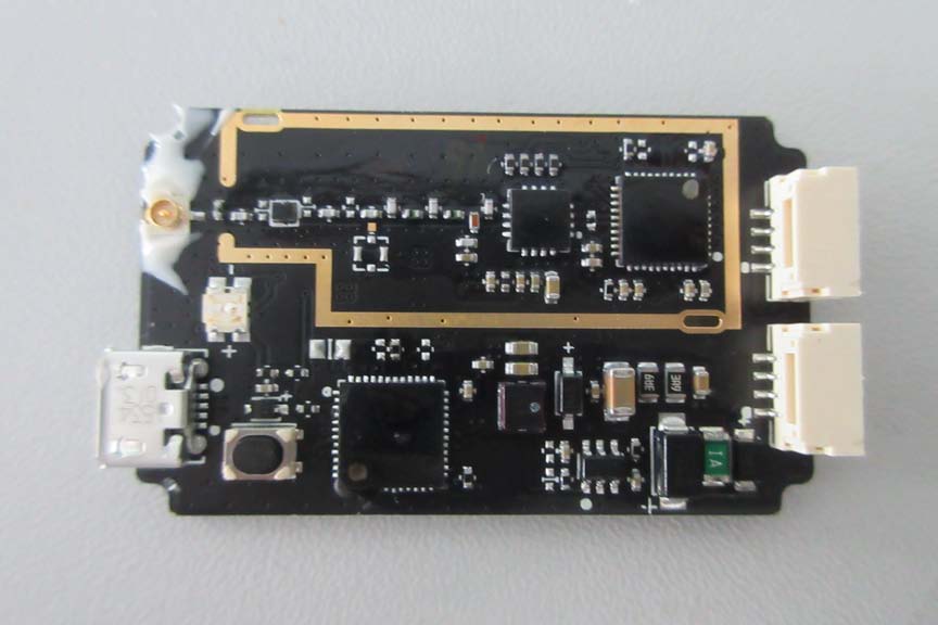 RF and power management PCB with integrated PCB antenna