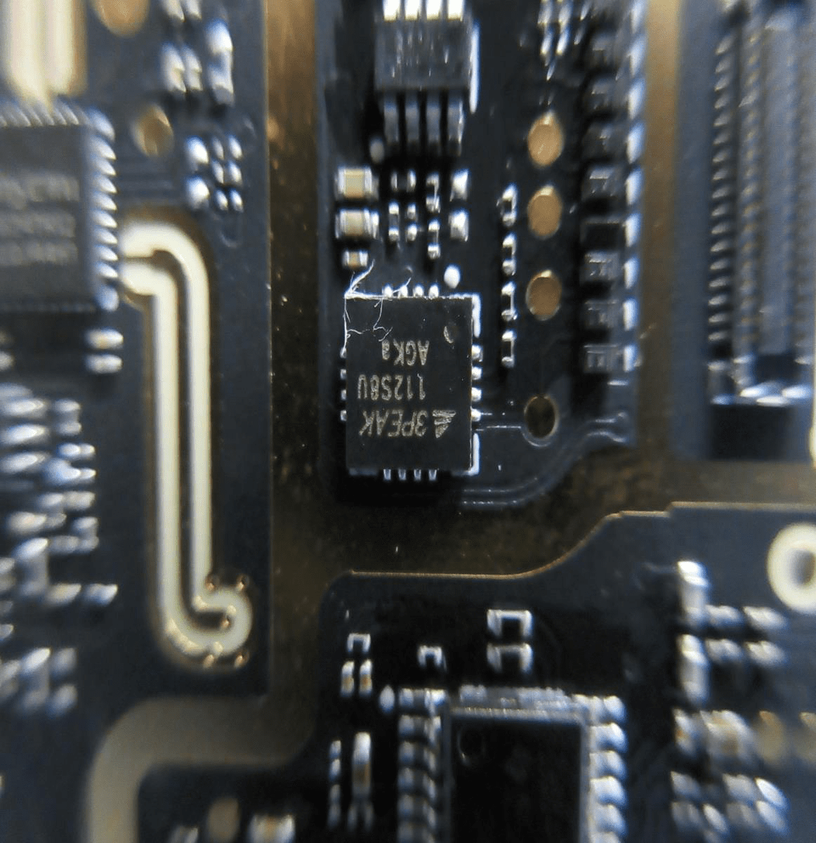 Analog signal processing section with 3PEAK op-amp and dense passive layout.