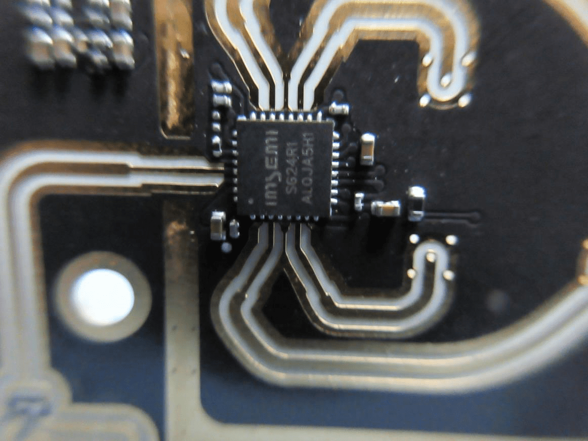 RF front-end with SG2401 IC and controlled-impedance microstrip traces.