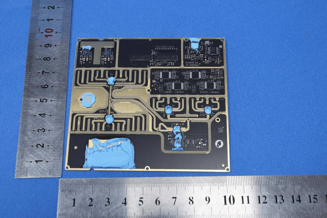 High-frequency RF PCB with phased array antennas and dense IC integration.